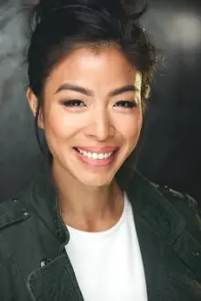 Jennifer Khoe como: May