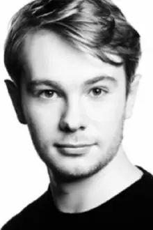 Sion Alun Davies como: Young Phil 'Bach' Rees