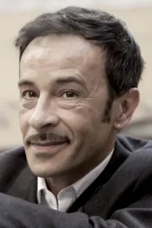 Lucio Zagaria como: Pablo