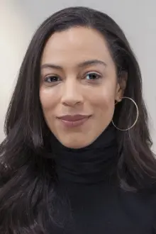 Angela Rye como: Ela mesma