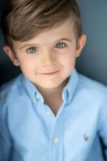 Sebastian Billingsley-Rodriguez como: Charlie Bradley