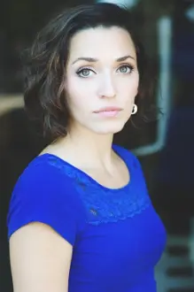Meagan Karimi-Naser como: Becks
