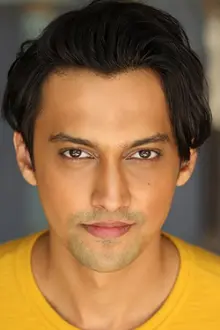 Teeshay Shah como: David