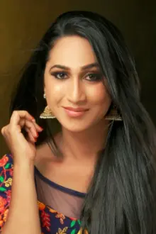 Anjali Ameer como: Meera