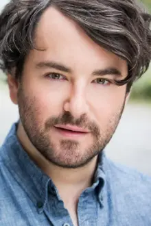 Alex Brightman como: Pugsley / Temeluchus / The Watcher (voice)