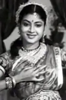 Kumari Rukmini como: Maragatham's mother