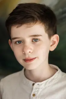 Senan Jennings como: Young Boy