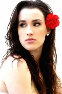 Stephanie de Jongh como: Raquel