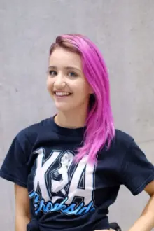 Xia Henderson como: Xia Brookside