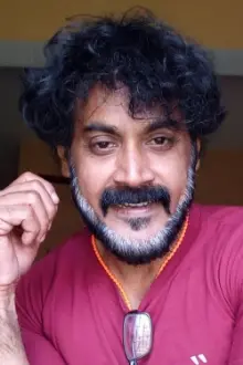 Arul D. Shankar como: MLA Prabhakaran