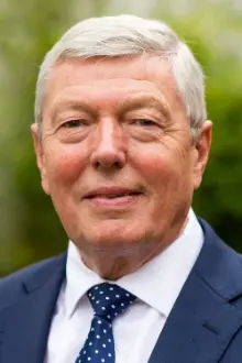 Alan Johnson como: Himself - Participant