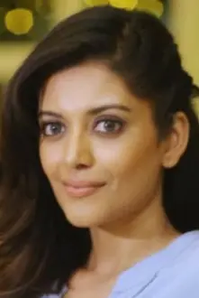 Sangeeta Krishnasamy como: Megala