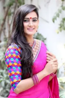 Aparna Ghose como: Tanisha