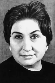 Sofa Basirzadeh como: Valida