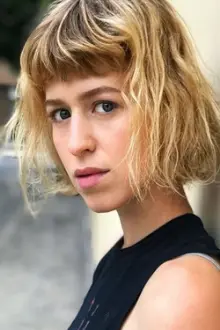 Chloe Berman como: Lisa