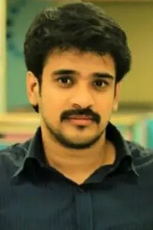 Vimal Aditya como: 