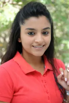 Alisha Baig como: Anamika