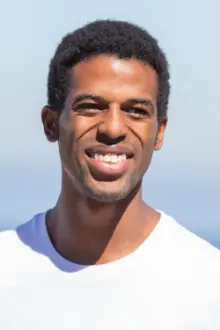 Keyvin Martínez como: Carlos Acosta (Joven)