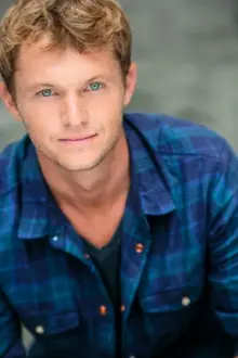 Clifton Dunn como: Josh Hudson