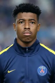 Presnel Kimpembe como: Self - Défenseur