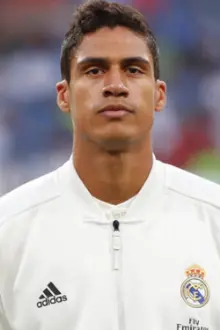 Raphaël Varane como: Self - Défenseur