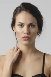 Tamara Ristoska como: Sara