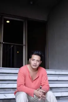 Angelo Hulip como: Nestor Dela Cruz