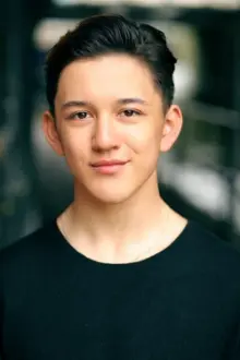 Nate Leung como: Dancer