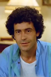 Giorgos Vasos como: Mihalis Daponte