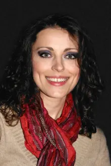 Karolina Muszalak como: Beata