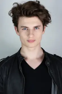 Jakub Jankiewicz como: Karol Gazda