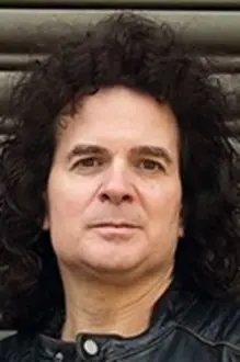 Vinnie Moore como: 