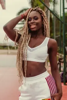 Diarra Sylla como: Ela mesma