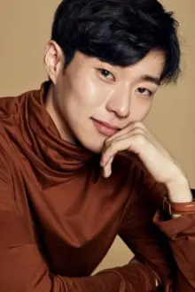 Yun Jong-seok como: Jinsoo
