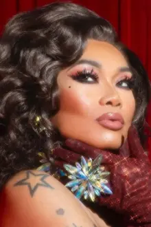 Jujubee como: Shady Wawa