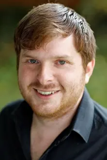 Michael Watson-Gray como: Tom (1st Assistant Director)