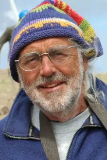 Mick Aston como: Self - Landscape Archaeologist