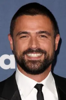 John Gidding como: 