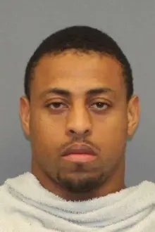 Greg Hardy como: 