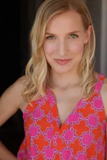 Karen Lesiewicz como: Betsy Simon