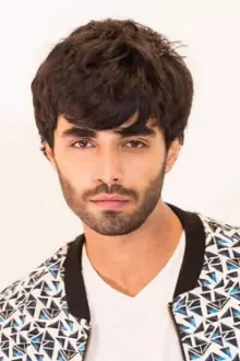 Karan Jotwani como: Ashwat