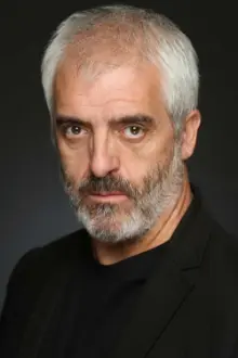 Vicente Vergara como: Gonzalo