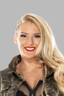 Macey Estrella-Kadlec como: Lacey Evans