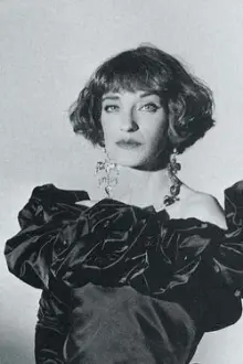 Loulou de la Falaise como: Self / Interviewee