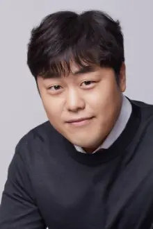 Bae Myeong-jin como: Ma Seok-bong