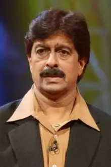 Pradeep Patwardhan como: Sathe