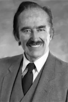 Fred Trump como: Self (archive footage) (uncredited)