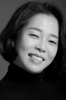 Jung Yi-rang como: Lee Young-ae