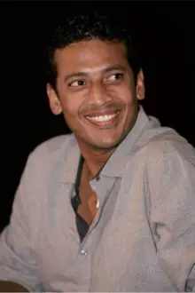 Mahesh Bhupathi como: Ele mesmo