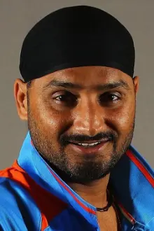 Harbhajan Singh como: Sardev Singh